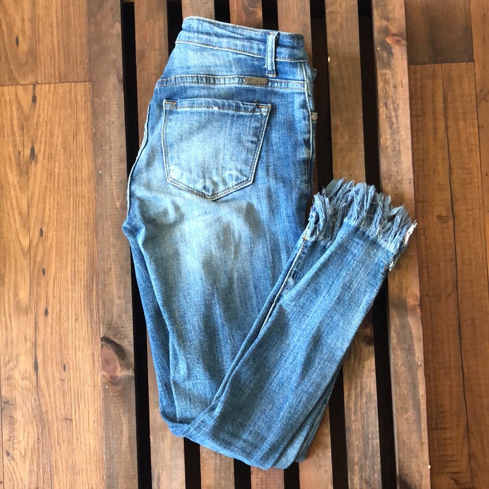 Mid-Rise Frayed Denim
